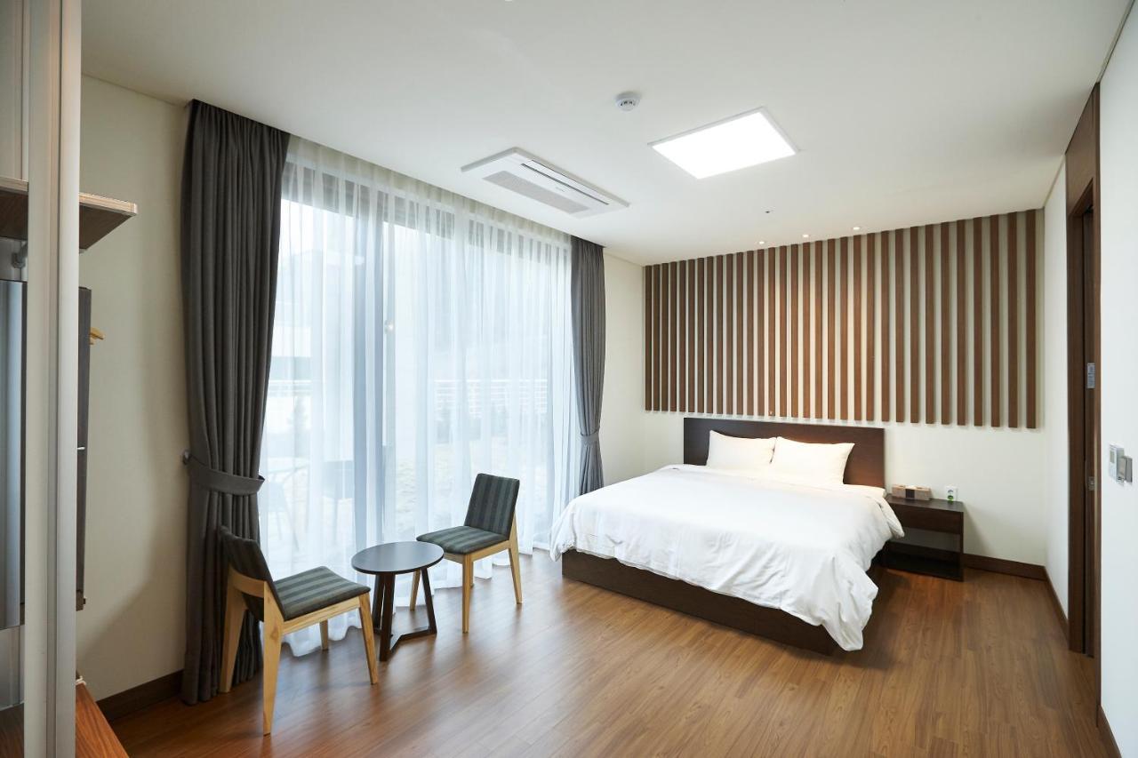 Pyeongchang The White Hotel Экстерьер фото