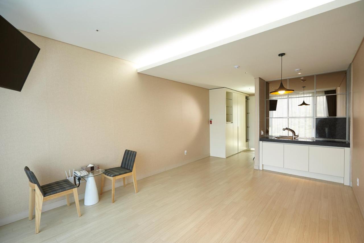 Pyeongchang The White Hotel Экстерьер фото