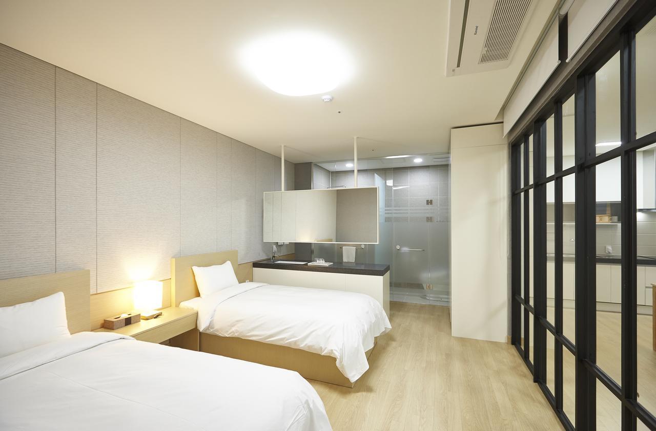 Pyeongchang The White Hotel Экстерьер фото