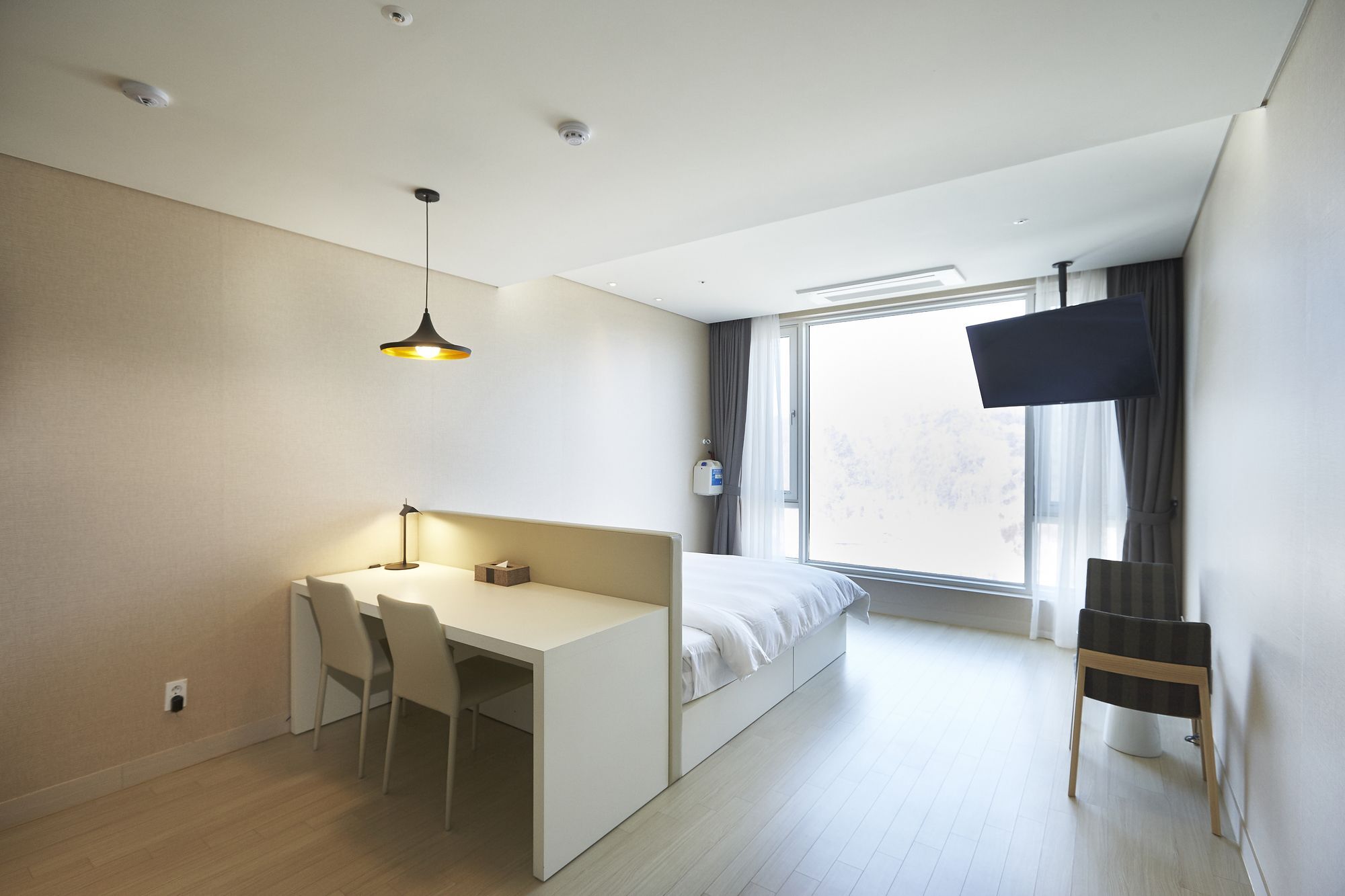 Pyeongchang The White Hotel Экстерьер фото
